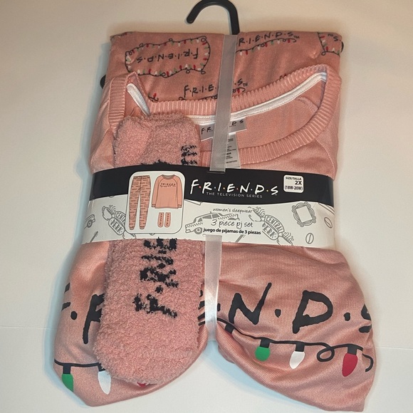 FRIENDS the Television Series Women's 3 Piece PJ Set Size 2X Shirt Pant Sock - Picture 1 of 5